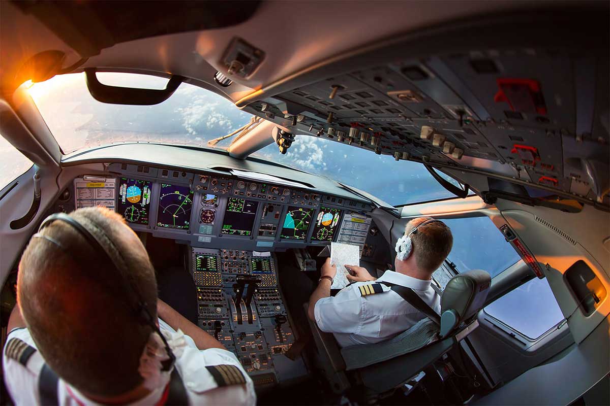 Airline Pilot Job Image