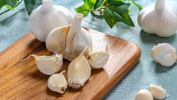 Garlic food to prevent blood clots